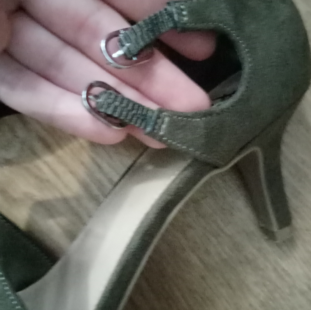 Two Inch Heels, Green - Picture 4 of 4